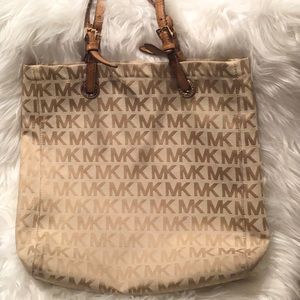 Michael Kors Shoulder Bag